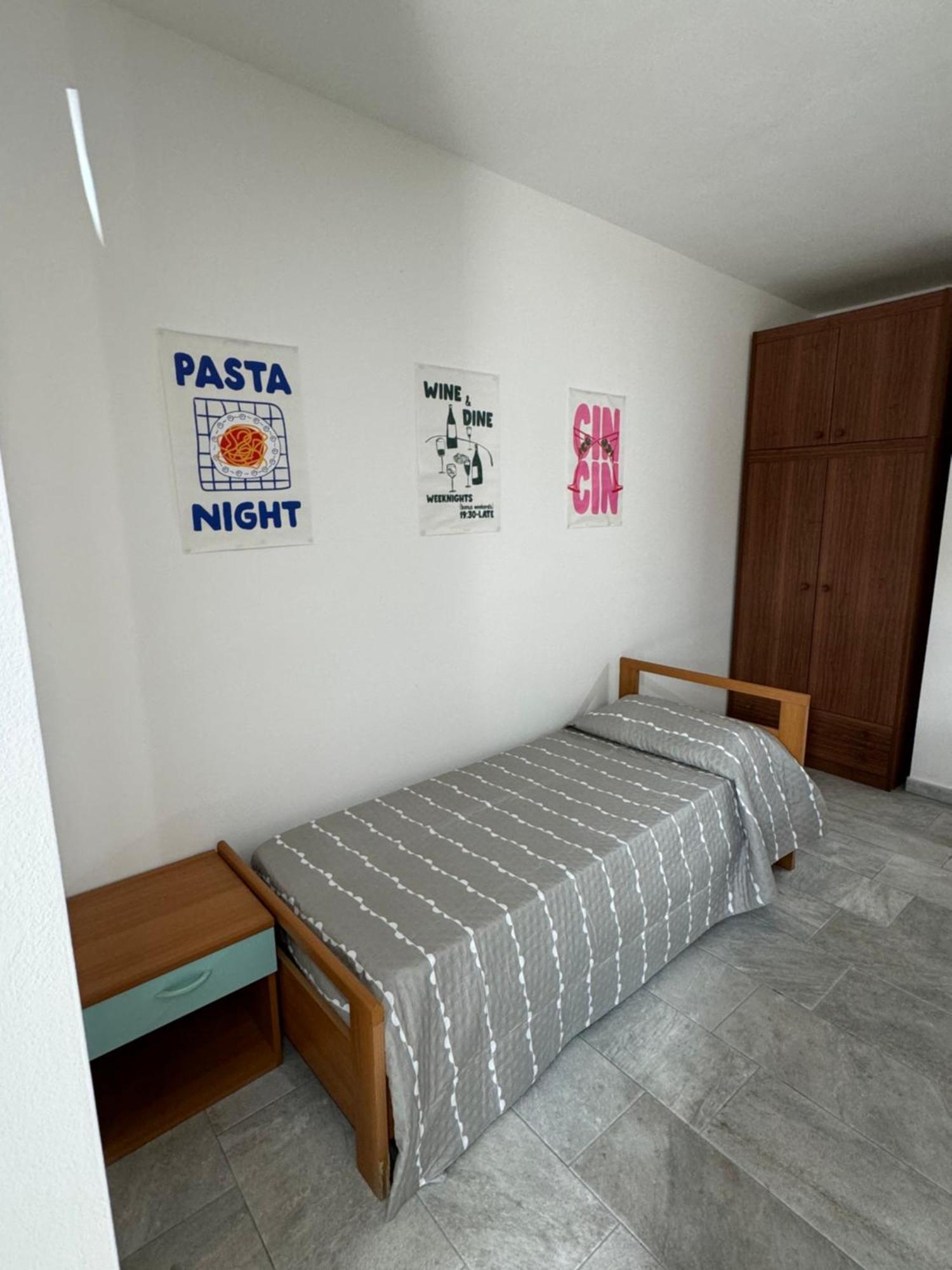 B&B Da Lucia Pula Exterior photo